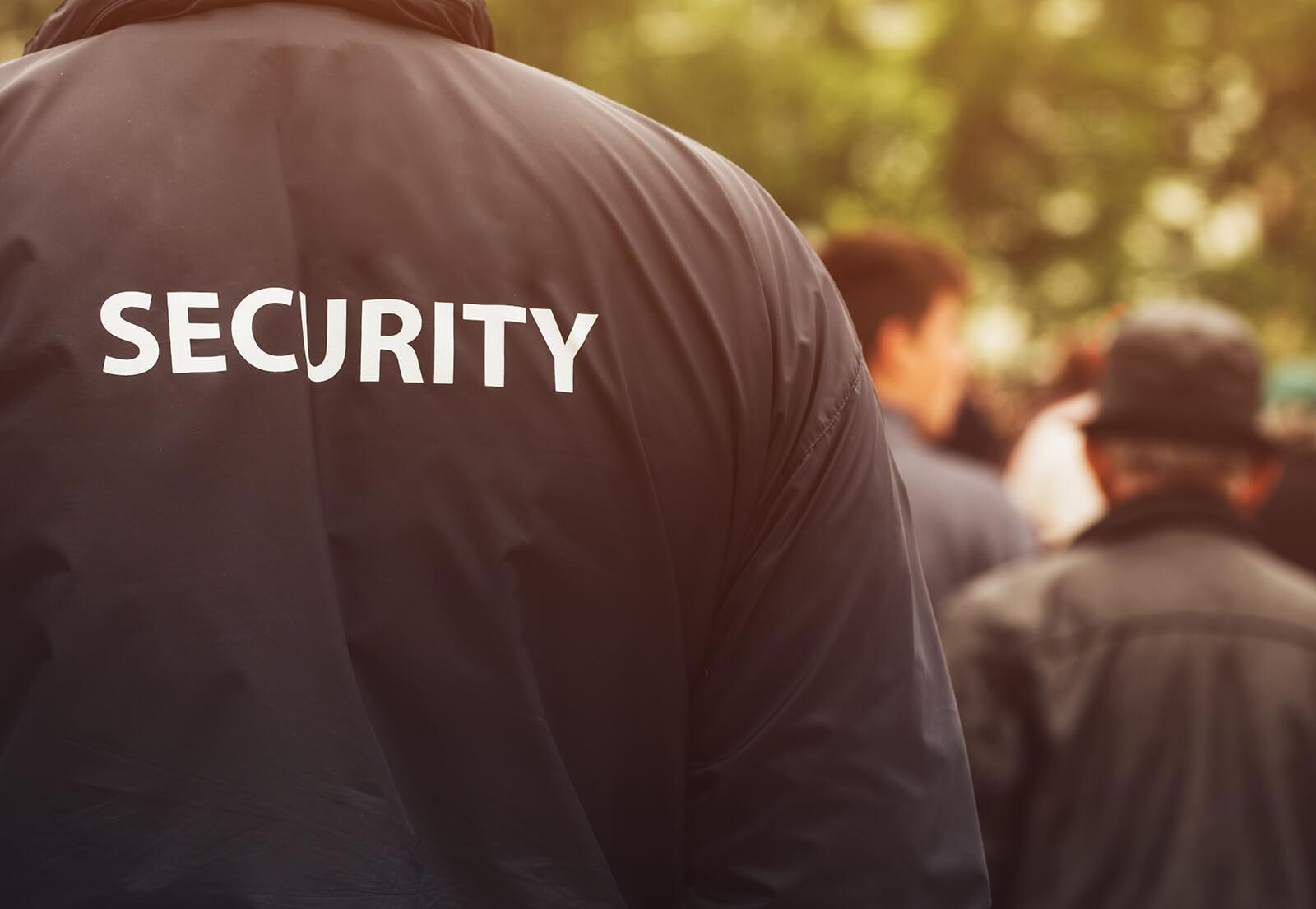 What is the Qualification of a Security Guard in the UAE?